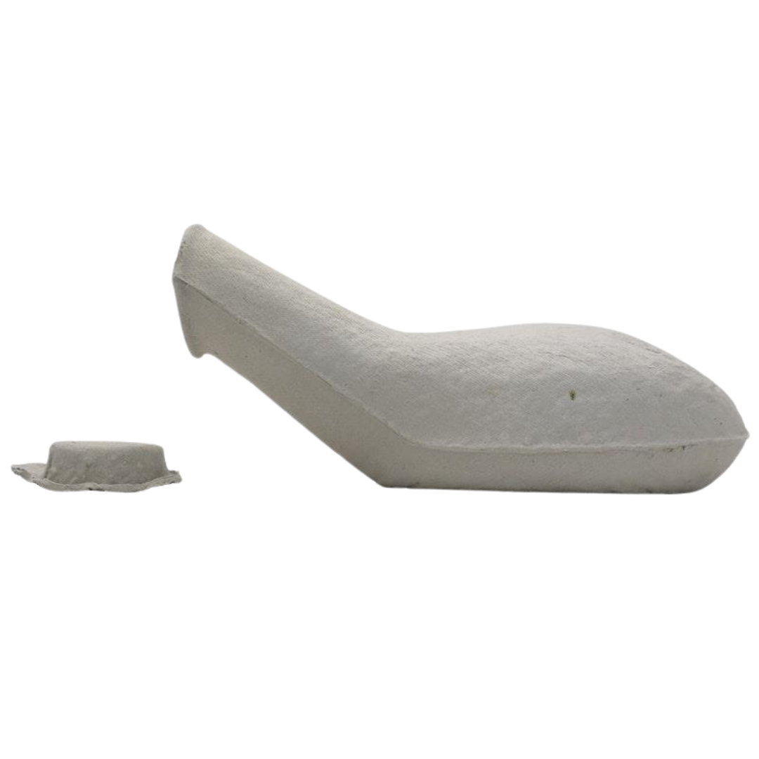 Disposable 1L round urine bottle with secure lid and stick-style handle, designed for hygienic, single-use urine collection in hospitals, aged care, and home care settings.