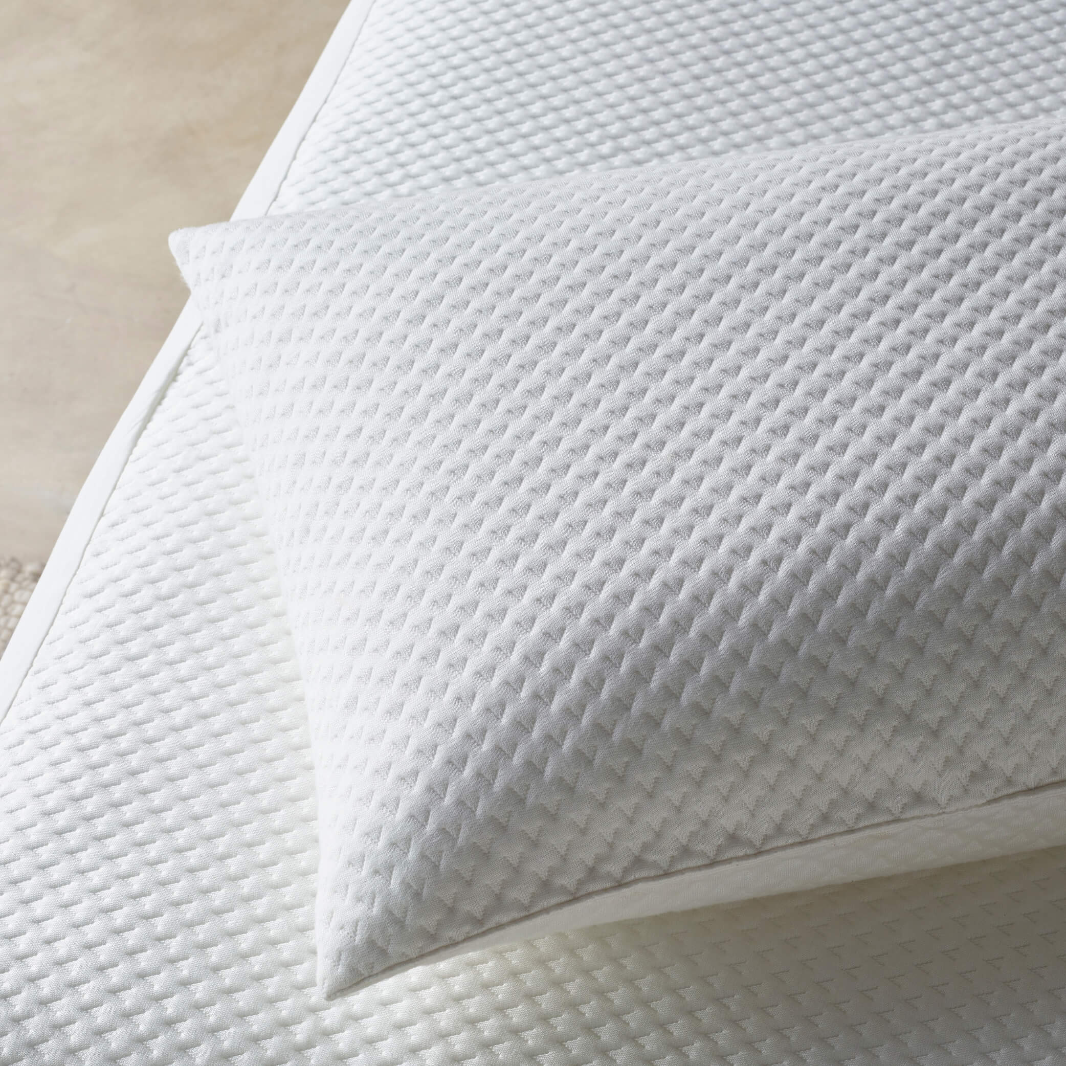 DuraDeluxe pillow waterproof protector up close detail