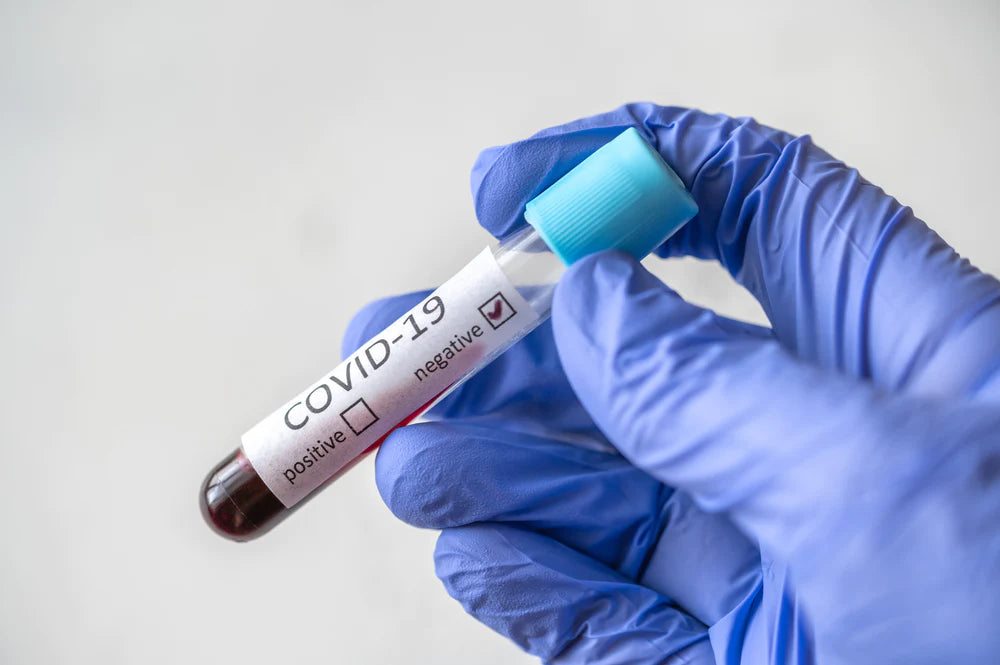 What is the difference between Nitrile, Vinyl & Latex gloves?