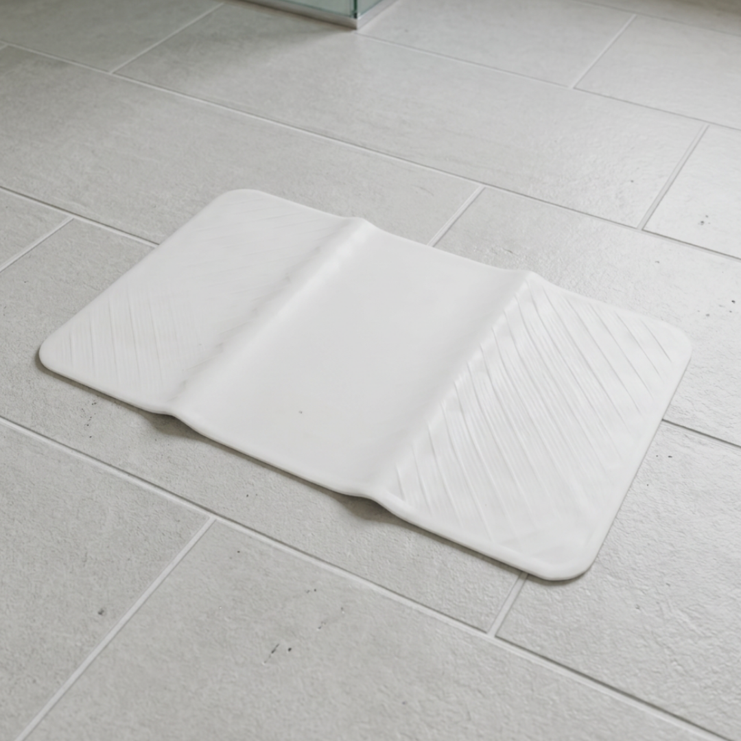 Barelli rubber shower mat, square 53 × 53 cm, non‑slip textured surface, durable design, supports safe bathing and reduces risk of slips and falls.
