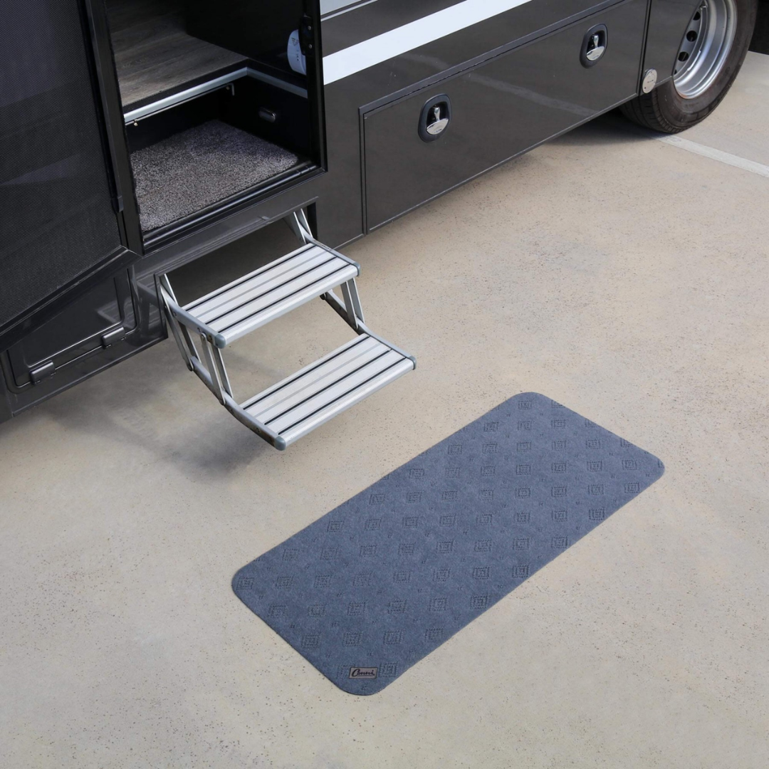 Conni Floor Mat Mid Runner Grey – Absorbent, waterproof, anti-slip mat for hallways, bathrooms, and narrow spaces.