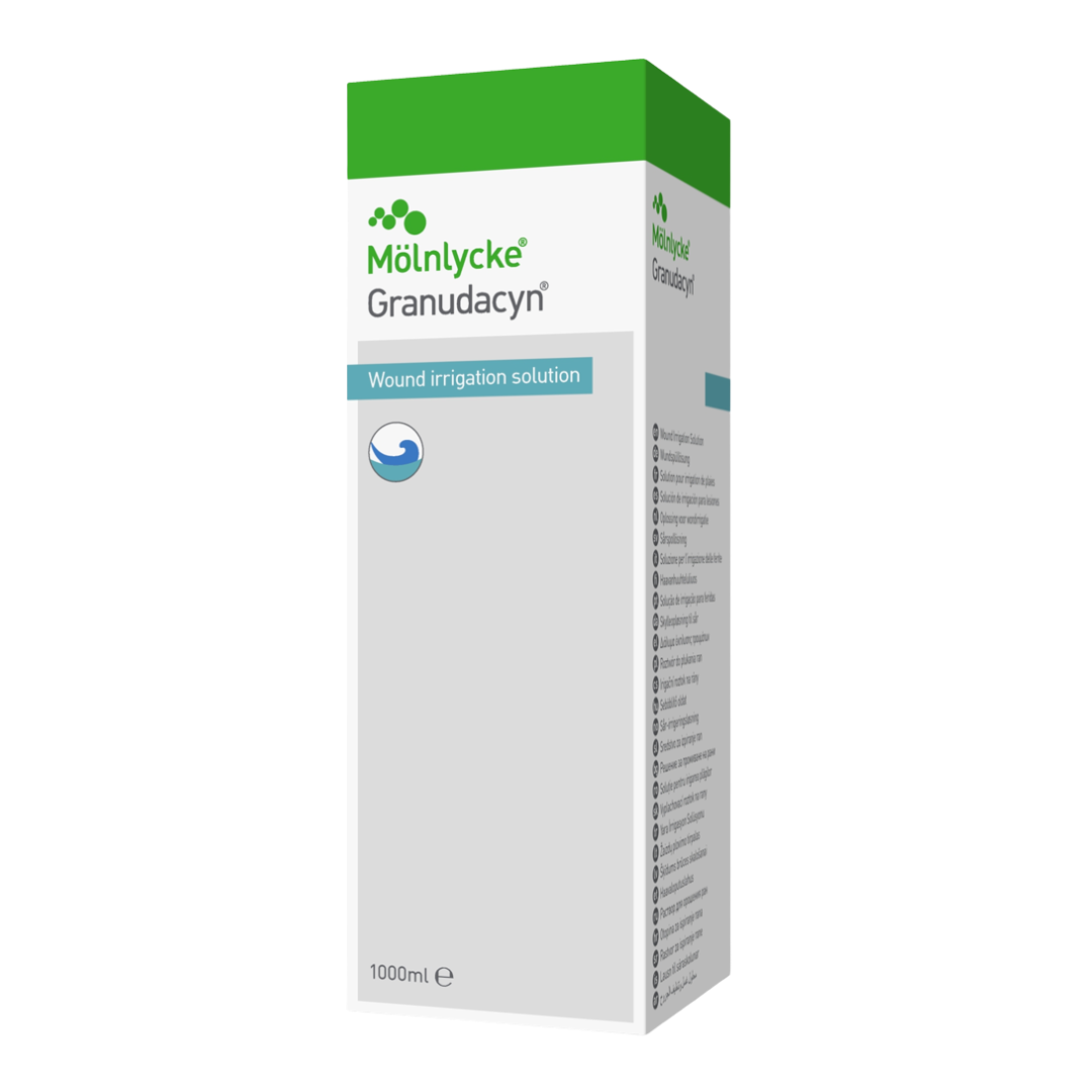 3D rendering of the white and green retail box packaging for Mölnycke Granudacyn Wound Irrigation Solution, 1000ml size.
